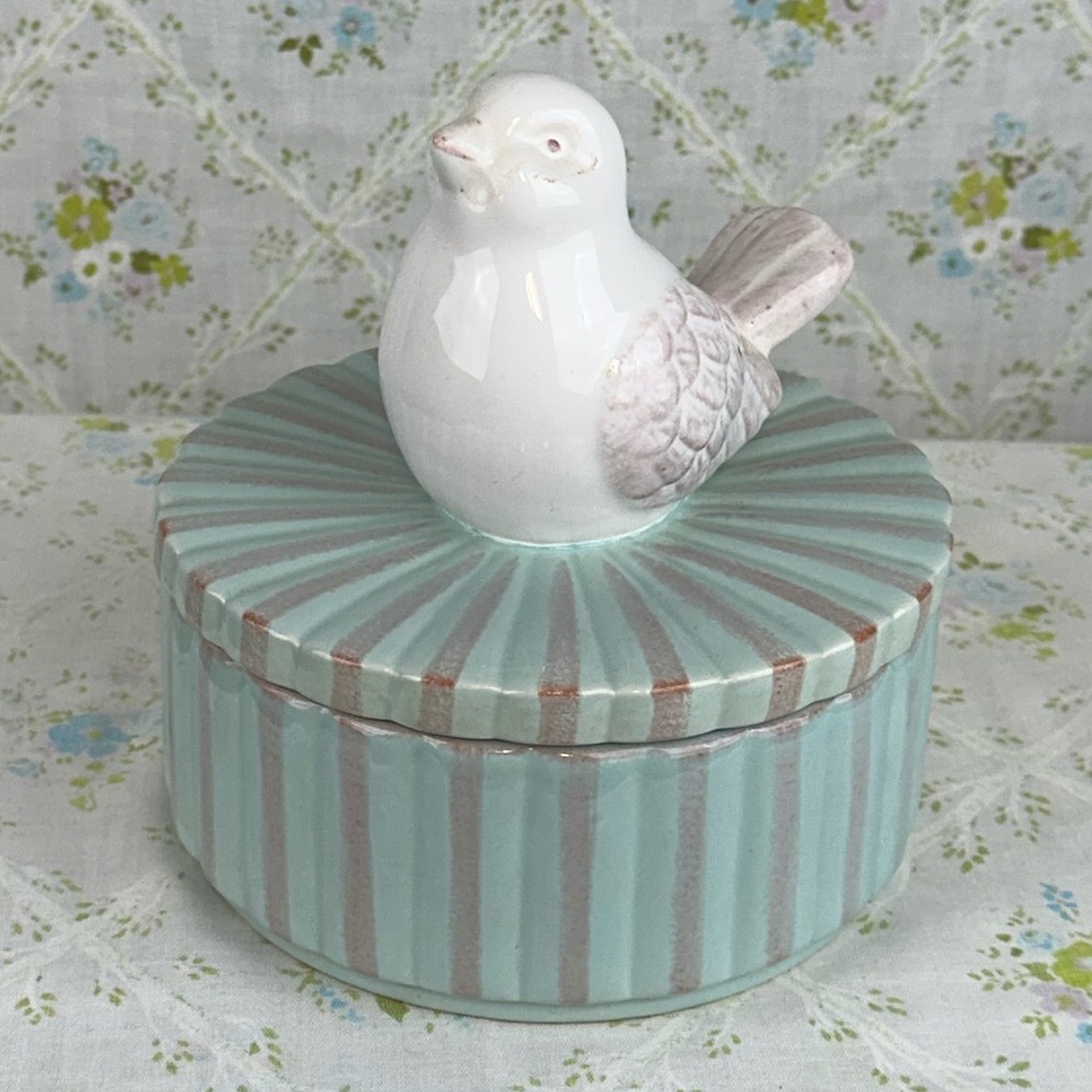 Discontinued Pier 1 Striped Robins Egg Blue White & Tan Bird Trinket/Candy Dish - Picture 2 of 8